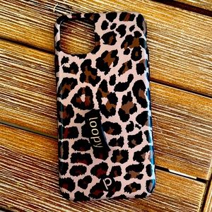 Loopy Leopard print case for iPhone 11 Pro Max in excellent like new condition.